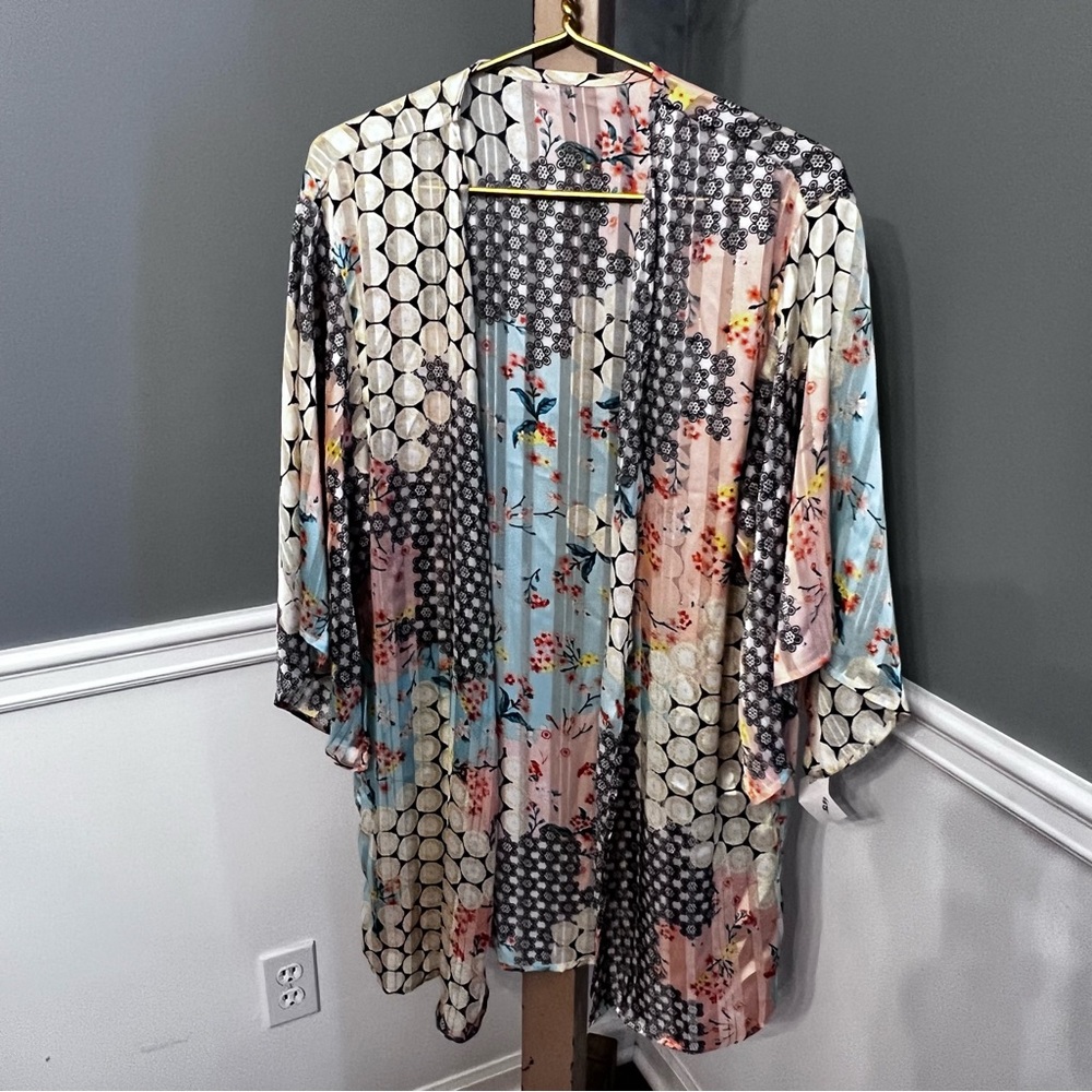 Mixed Print Floral and Geometric Kimono in Pink, Blue and Black - One Size - NWT